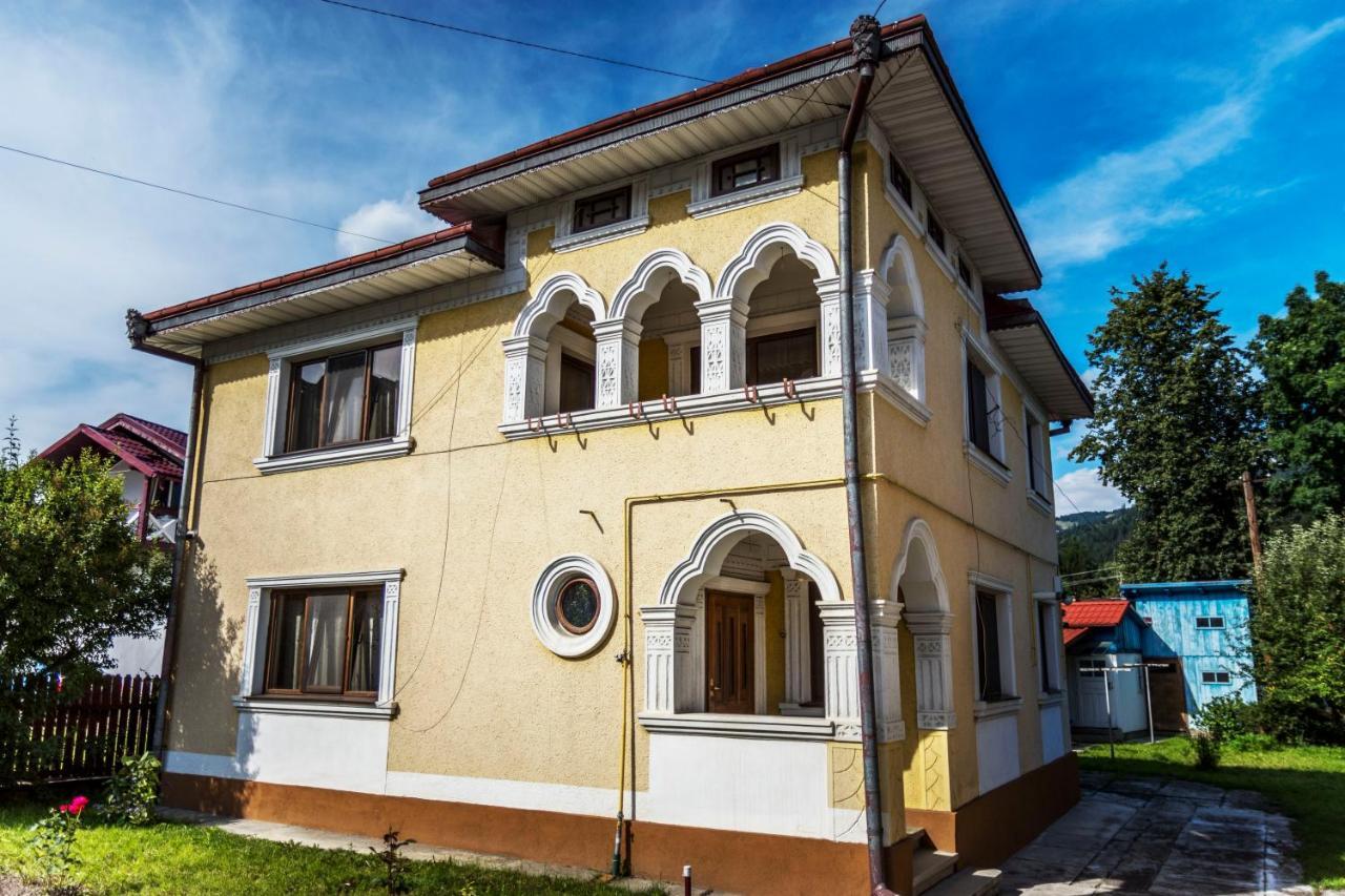 Casa Comfort Кимпулунг-Молдовенеск Екстер'єр фото