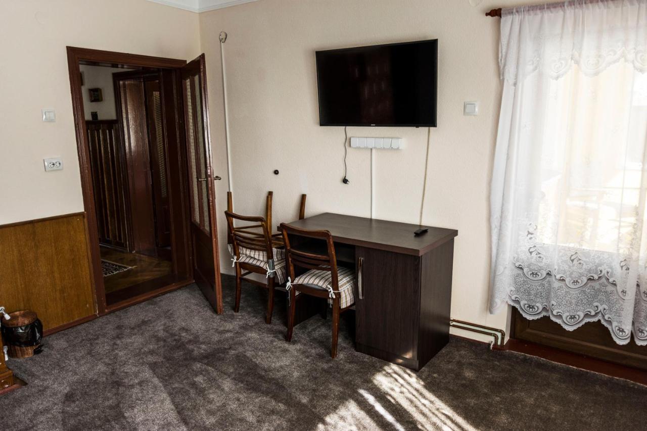 Casa Comfort Кимпулунг-Молдовенеск Екстер'єр фото