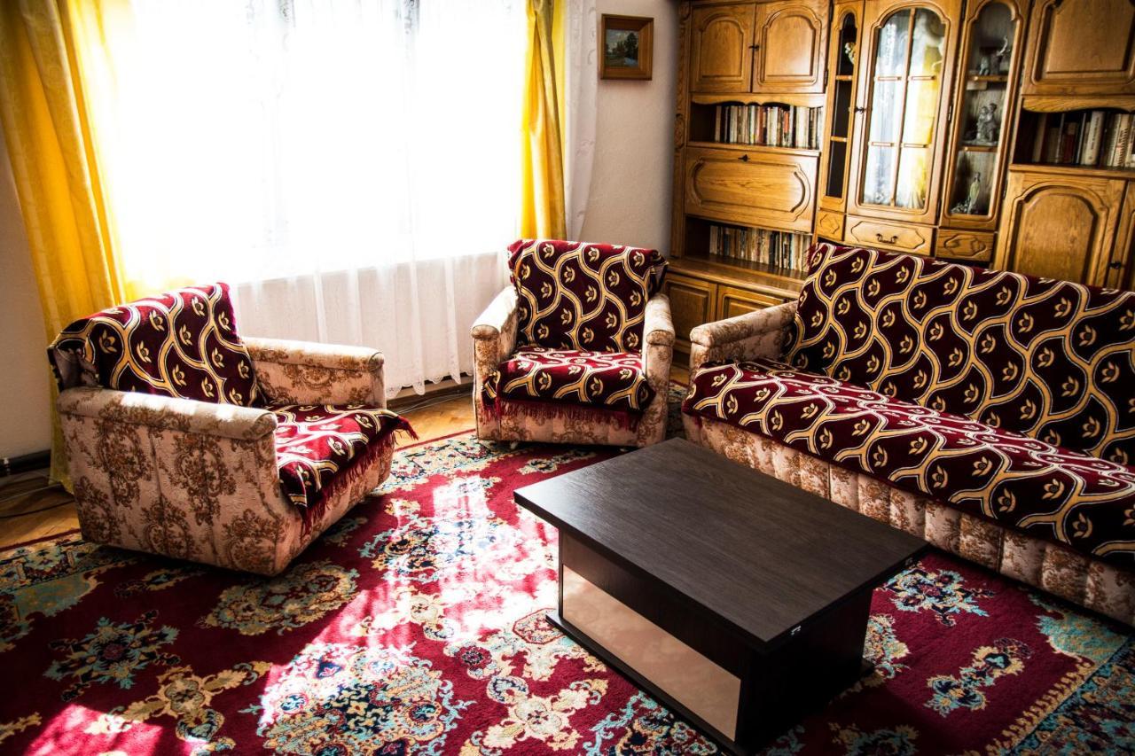 Casa Comfort Кимпулунг-Молдовенеск Екстер'єр фото