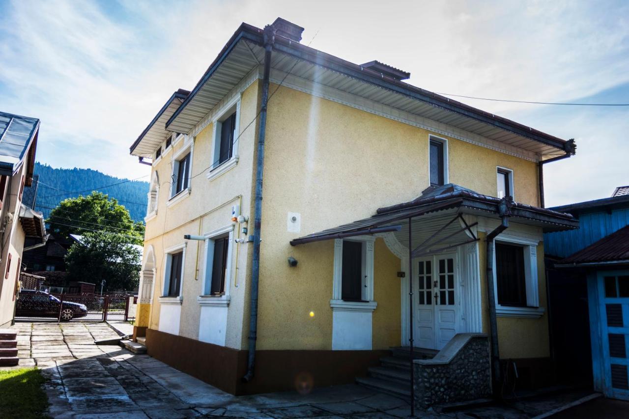 Casa Comfort Кимпулунг-Молдовенеск Екстер'єр фото